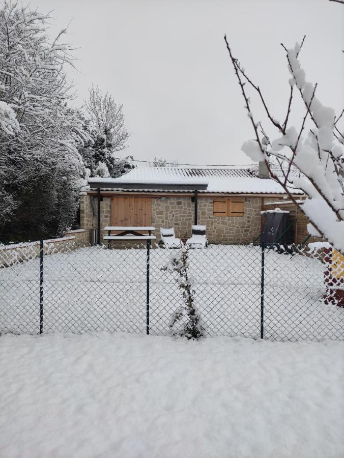 Logement Paisible A La Campagne Villa Aubarede Exterior photo