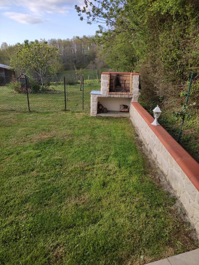 Logement Paisible A La Campagne Villa Aubarede Exterior photo